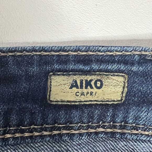 Silver | Factory Distressed Mid Rise Aiko Capri’s - Picture 3 of 5